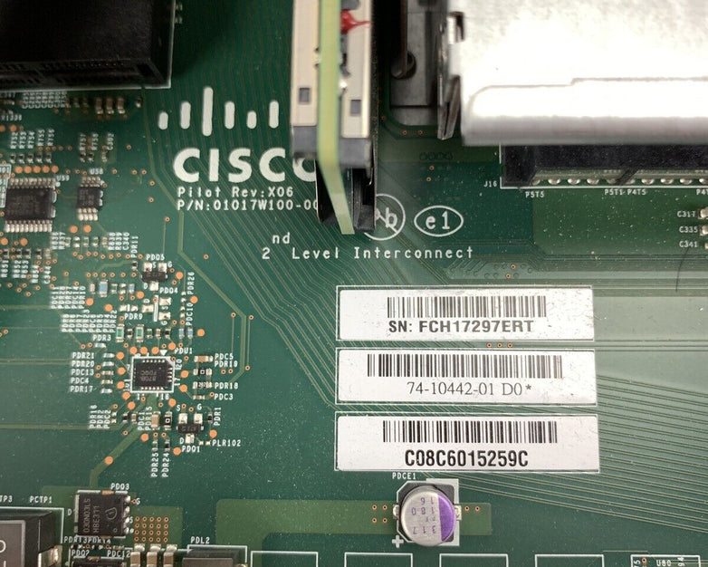 Cisco UCSC-C220-M3S V01 Xeon E5-2609 2.40 GHz  32 GB RAM No OS No HDD