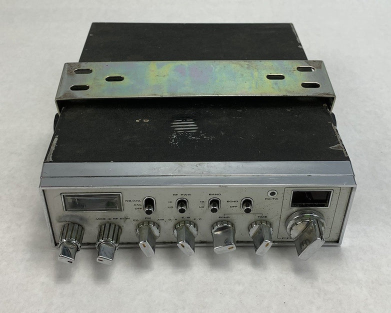 Connex 3300 AM/FM CB Radio No Microphone