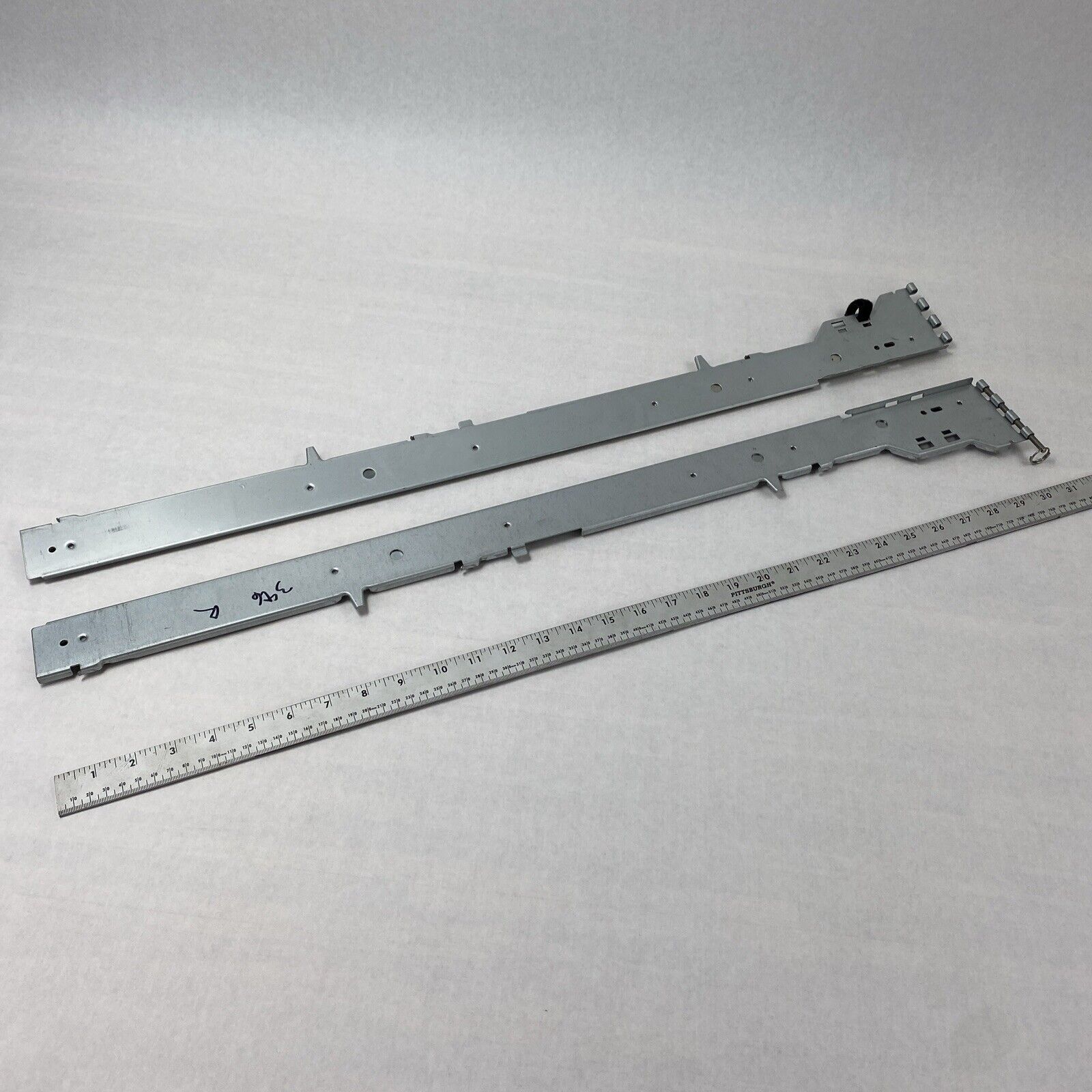 IBM 32P1891 H150786 2U xSeries 345 346 Left And Right Inner Rail Kit Set