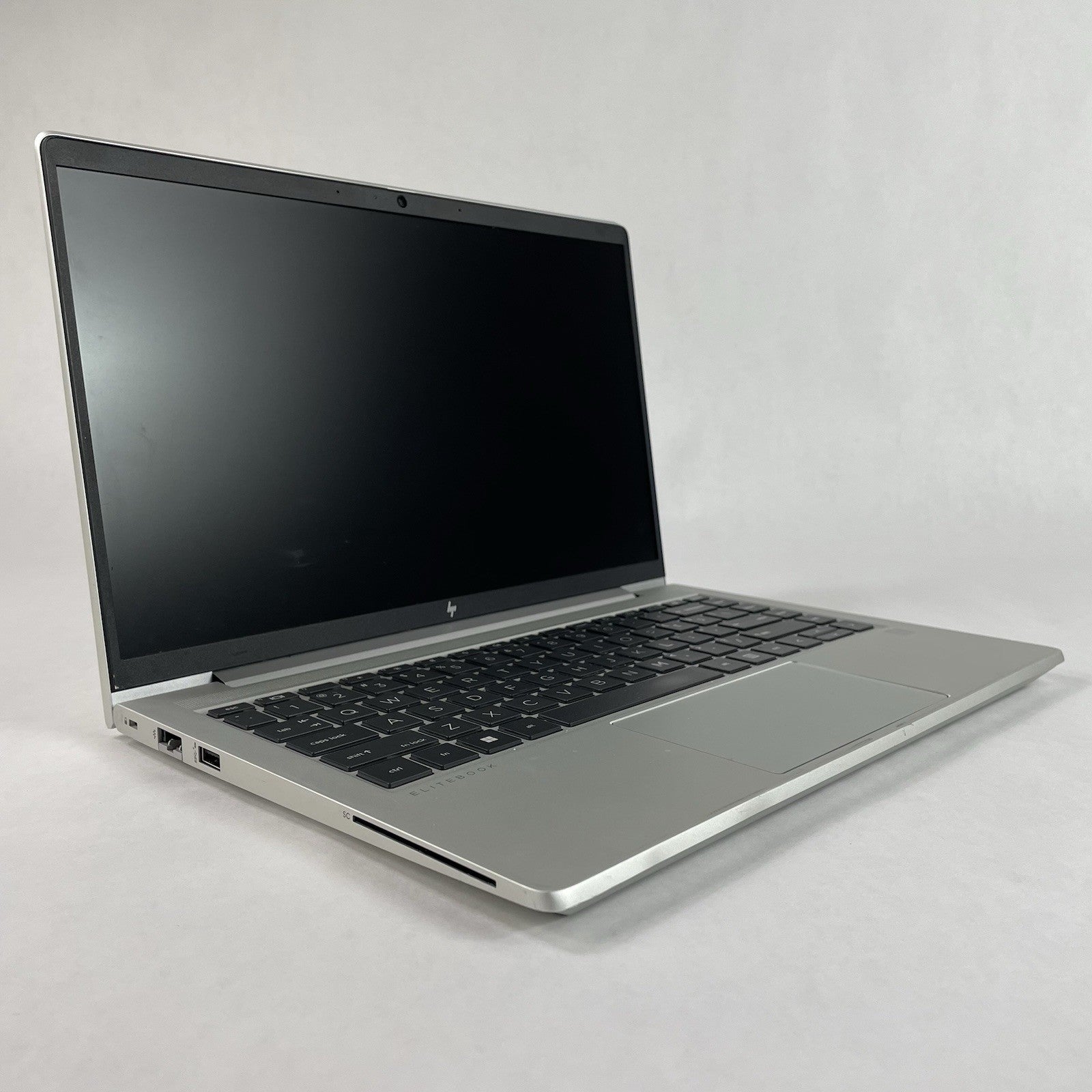 HP Elite mt645 G7 14" Ryzen 3 5425U 2.70 GHz 8 GB RAM No SSD/OS/AC0