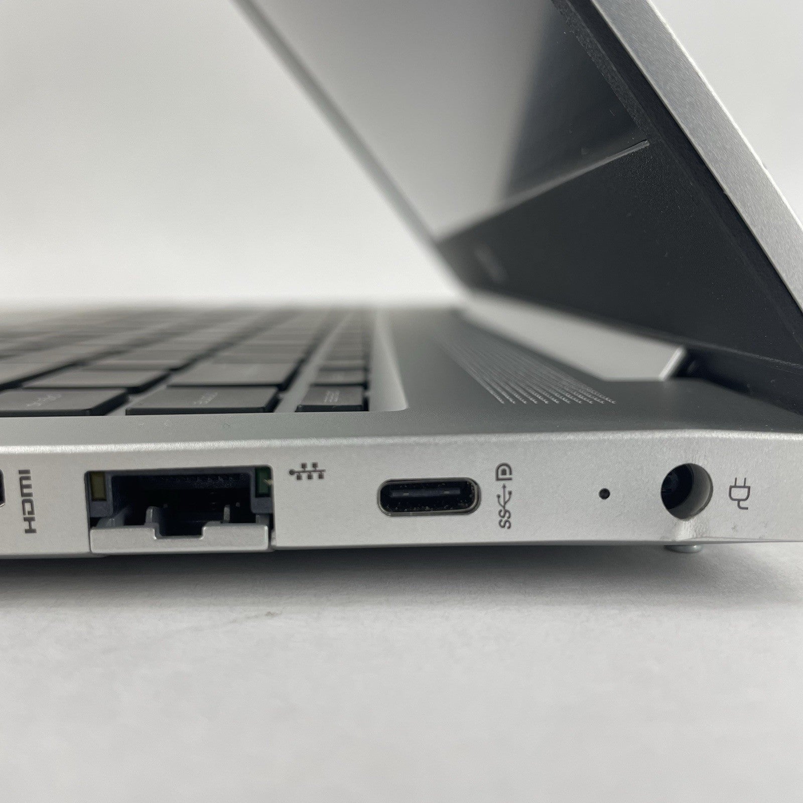HP mt22 14" Celeron 5205U 1.90 GHz 8 GB RAM No SSD/OS/AC8
