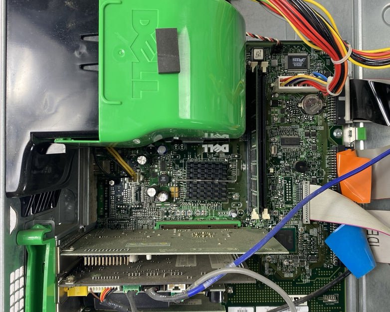 Dell Dimension 4300 MT Pentium 4 1.6GHz 256MB RAM No HDD No OS