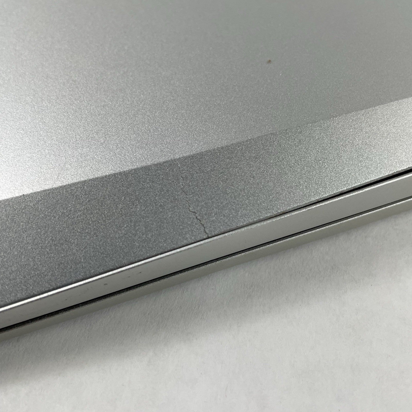 HP ProBook 450 G8 15.6" i5-1135G7 2.40 GHz 8 GB RAM No SSD/OS/AC - Worn14