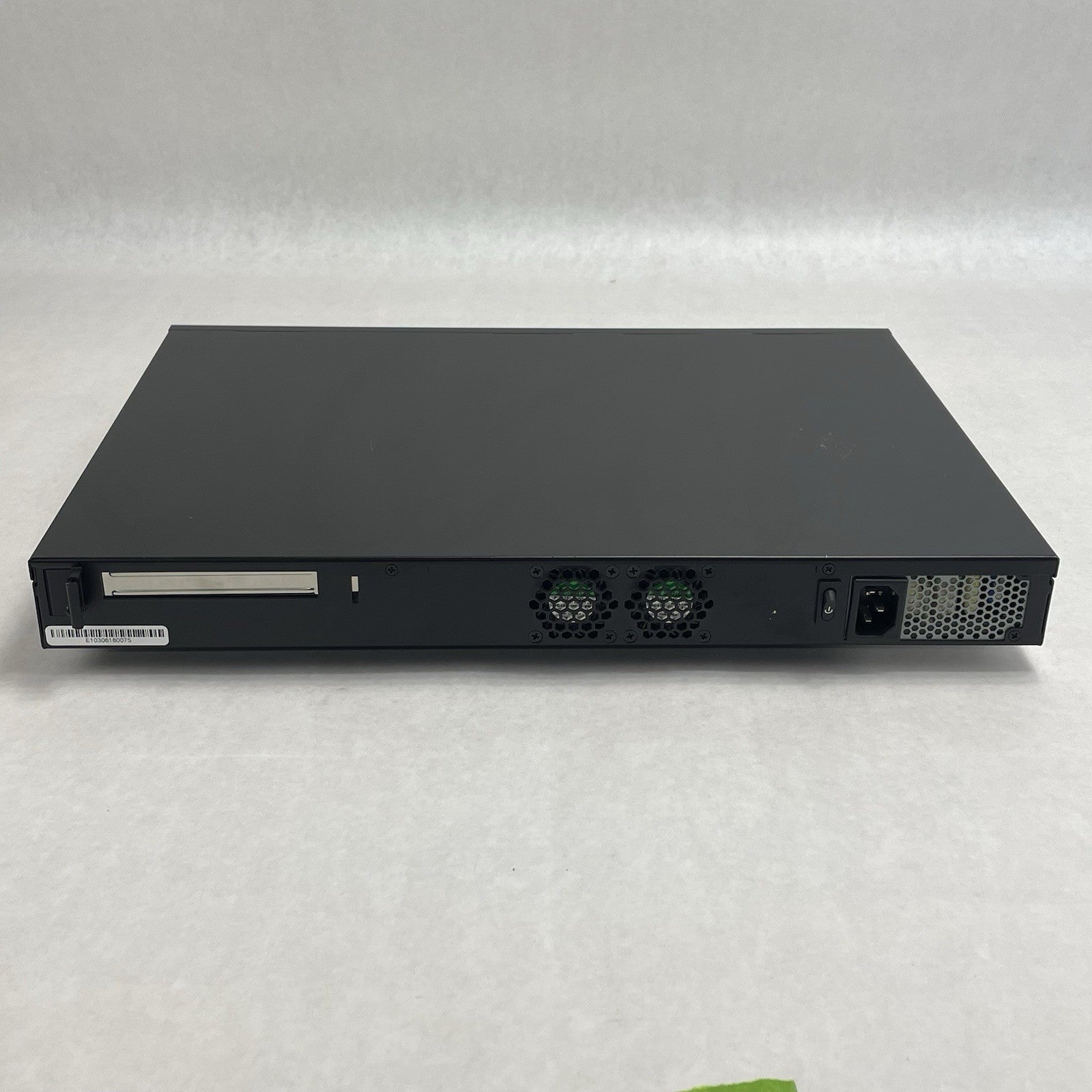 Talari E100 Adaptive Private Networking Appliance No OS Tested & Reset7