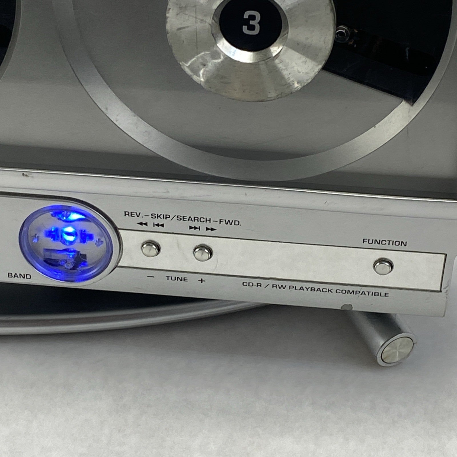 Emerson MS3108 3 CD Changer AM/FM Radio With Speakers - For Parts or Repair10