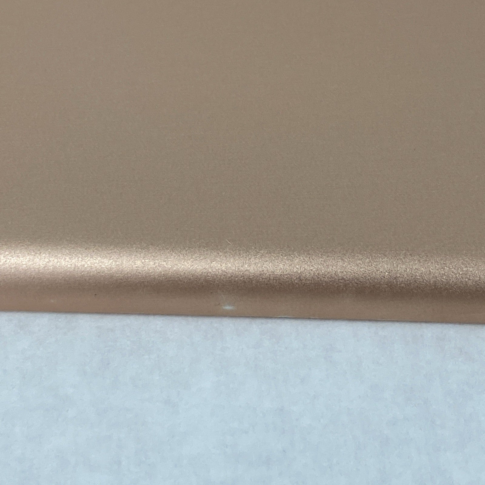 Apple iPad 6th Gen A1954 128GB 9.7" Wi-Fi Gold IOS 17.7.10