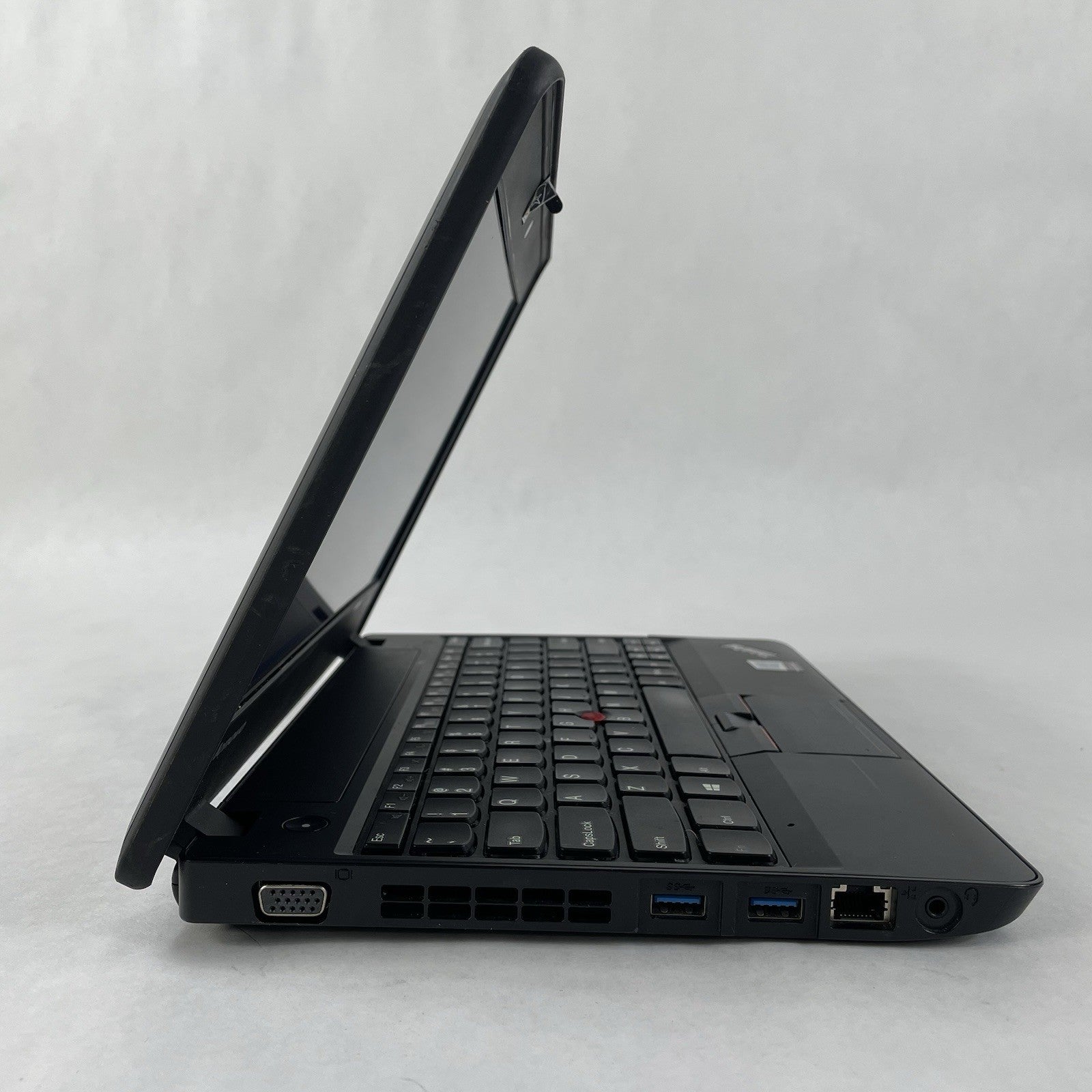 Lenovo ThinkPad X140e 11.6" AMD A4-5000 1.50 GHz 4 GB RAM No SSD/OS/AC3