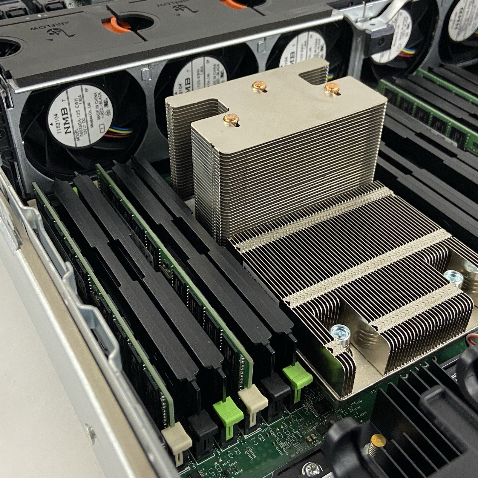 Dell Poweredge OEMR XL R730 2x E5-2620 V3 2.4 GHz 64 GB Ram H730P No OS No HDD14