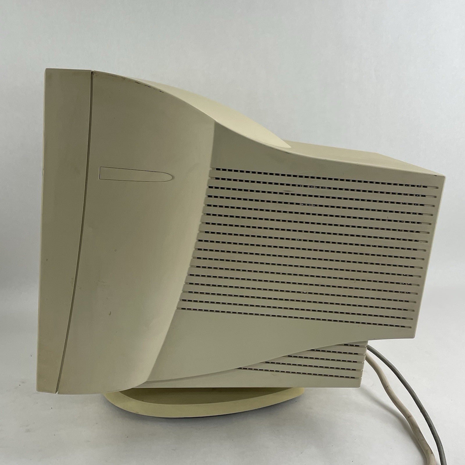 Gateway CPD-GF250T CRT Monitor 85HZ Tested11