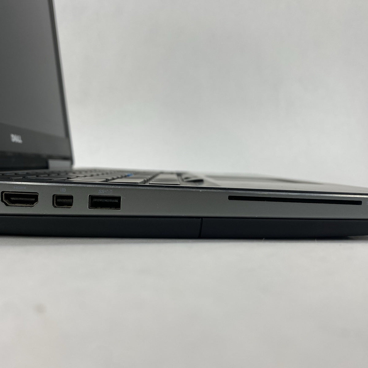 Dell Precision 7510 15.6" i7-6920HQ 2.90 GHz 8GB RAM No SSD/OS/AC6