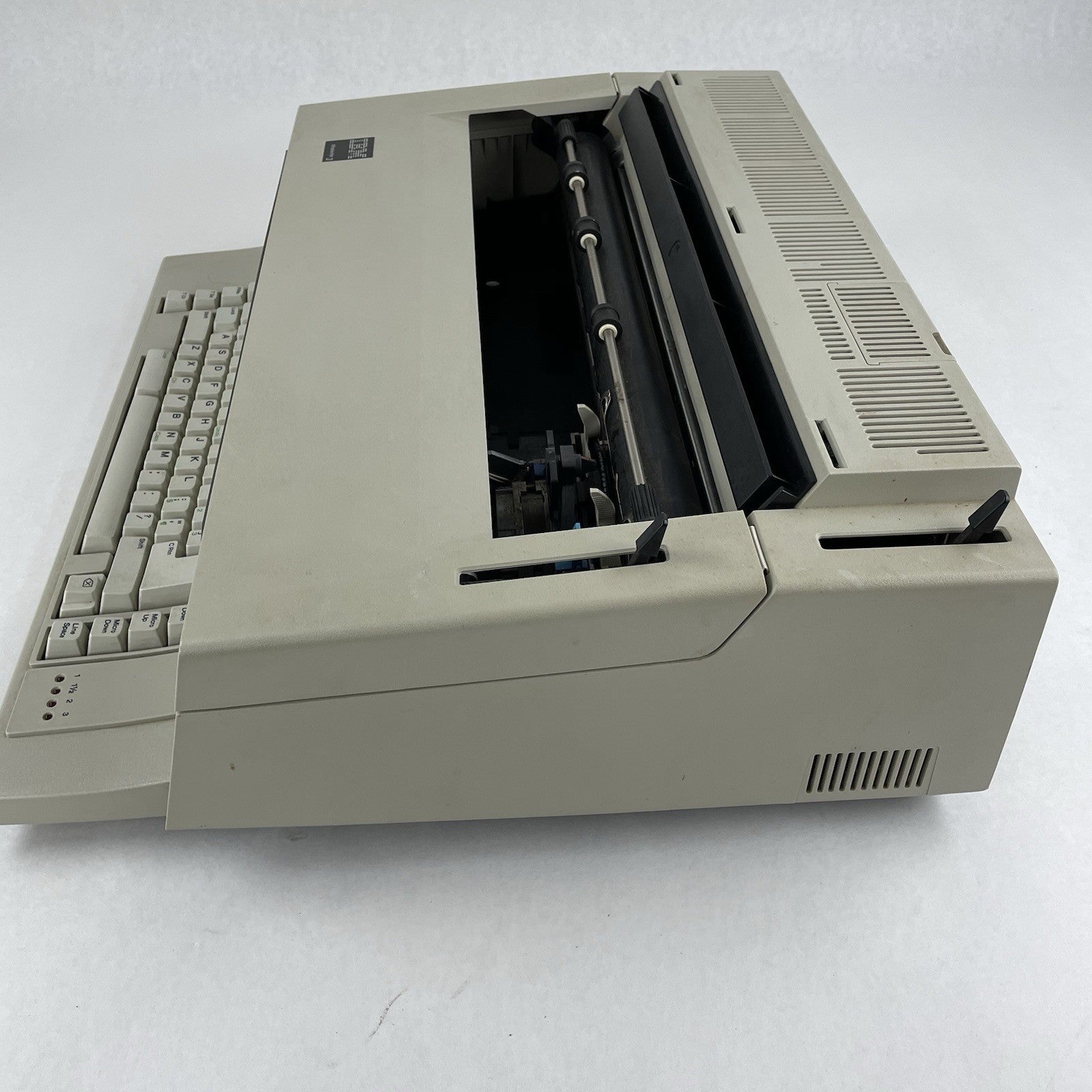 IBM Wheelwriter 3 Electronic Typewriter Parts or Repair