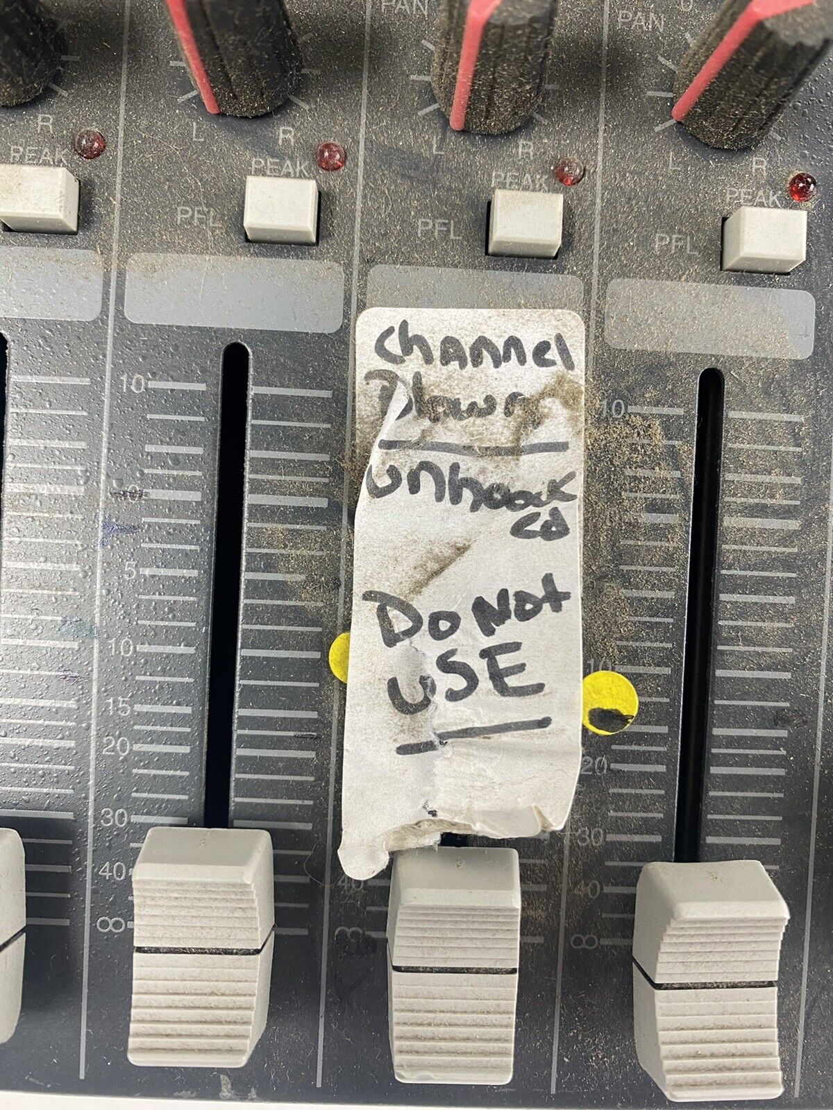 Parts and Repair InterM MX-1242A Professional Audio Mixer