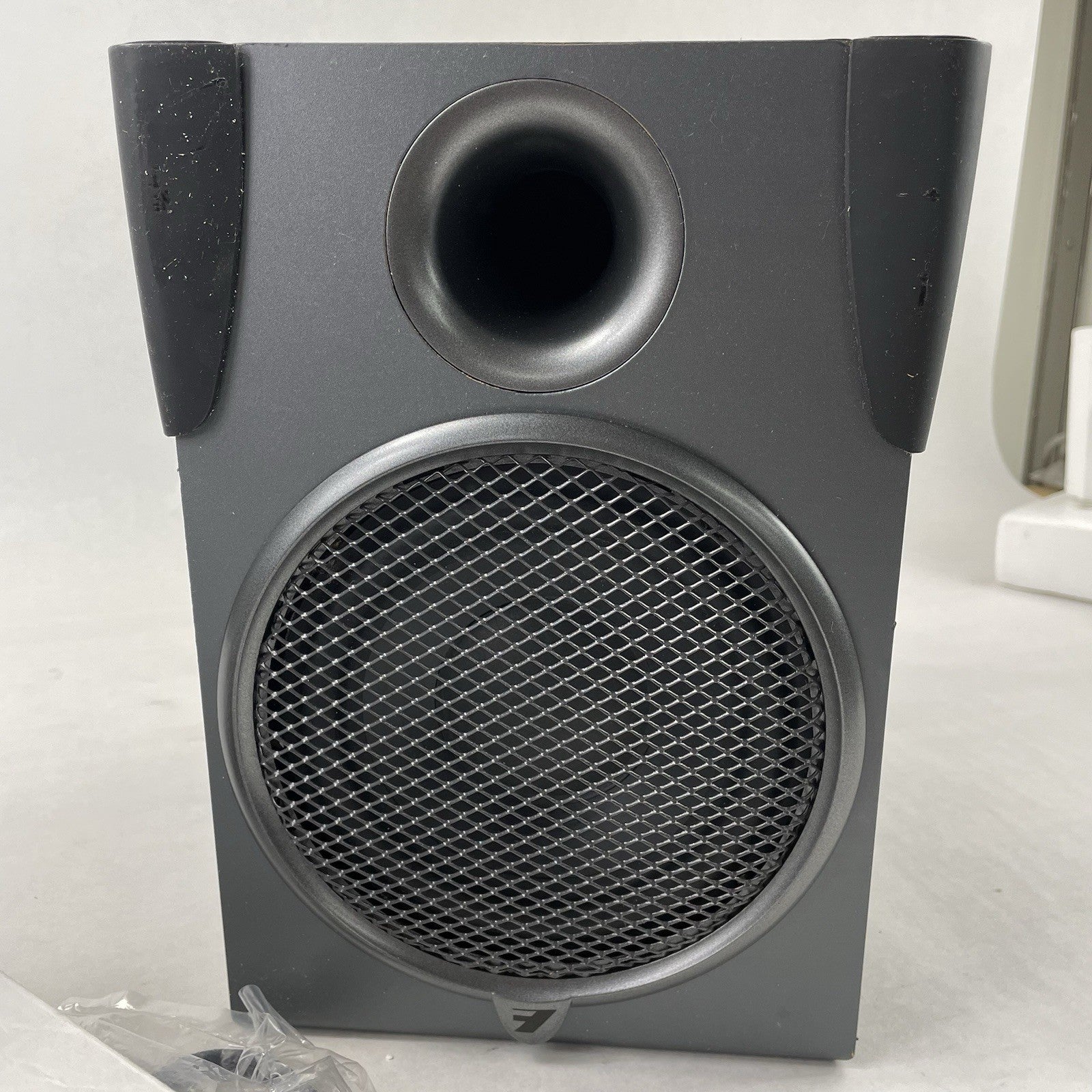 Acoustic Authority A-3640 Speakers Subwoofer Wired Remote Controller