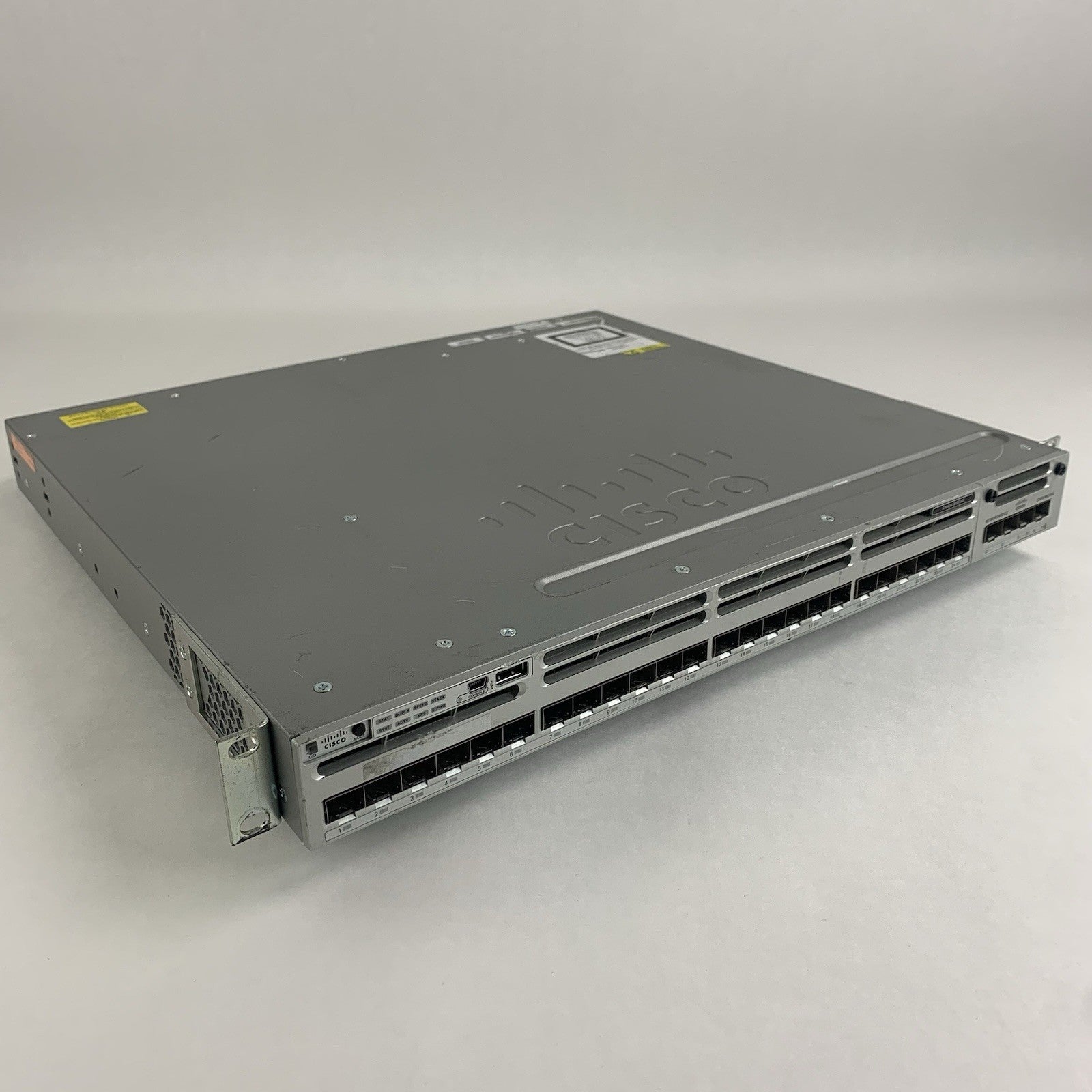 Cisco WS-C3850-24S-S Catalyst SFP Switch 3850 24 Port Tested w/ C3850-NM-2-10G0