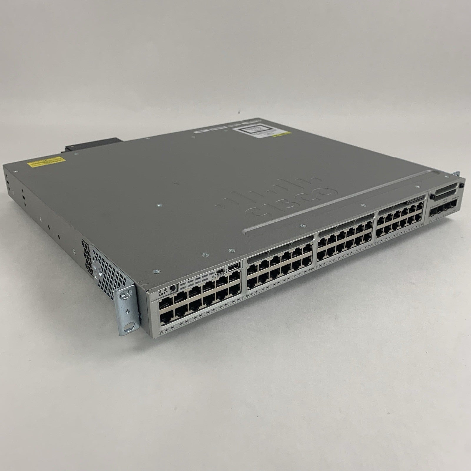 Cisco Catalyst WS-C3850-48U-S V06 48 Port Switch Tested w/C3850-NM-2-10G 1x PSUs0