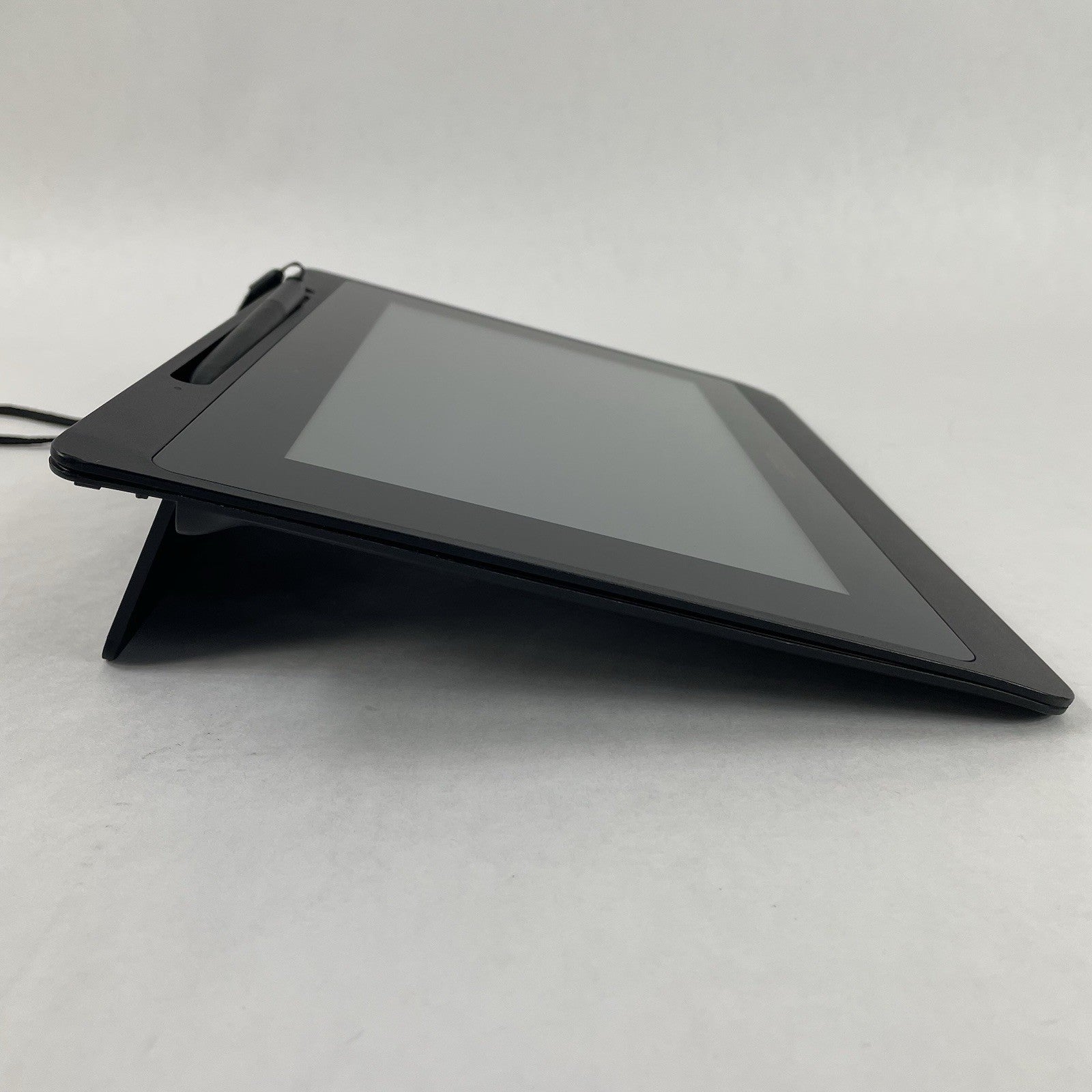 Wacom DTU-1141B 10.1" FHD Drawing Tablet - No Power Cord & Cord Cover4