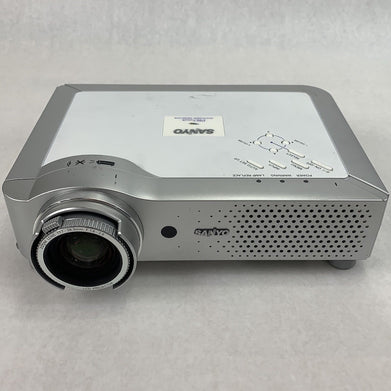 Sanyo PLC-XU86 LCD Projector – Parts or Repair No Lamp