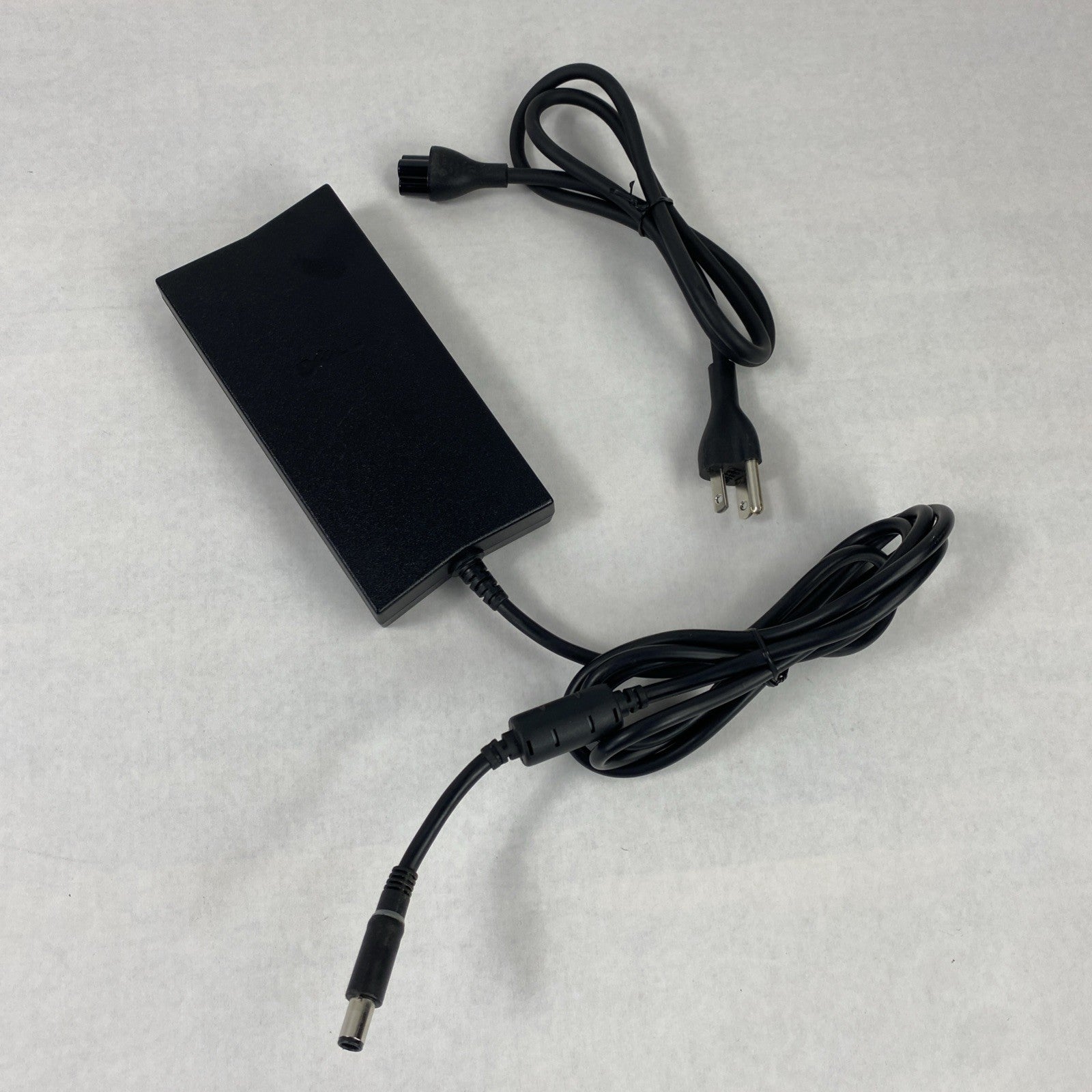 Dell DA130PE1-00 130W 19.5V 6.7A 7.4mm Charger AC Adapter (Lot of 10)