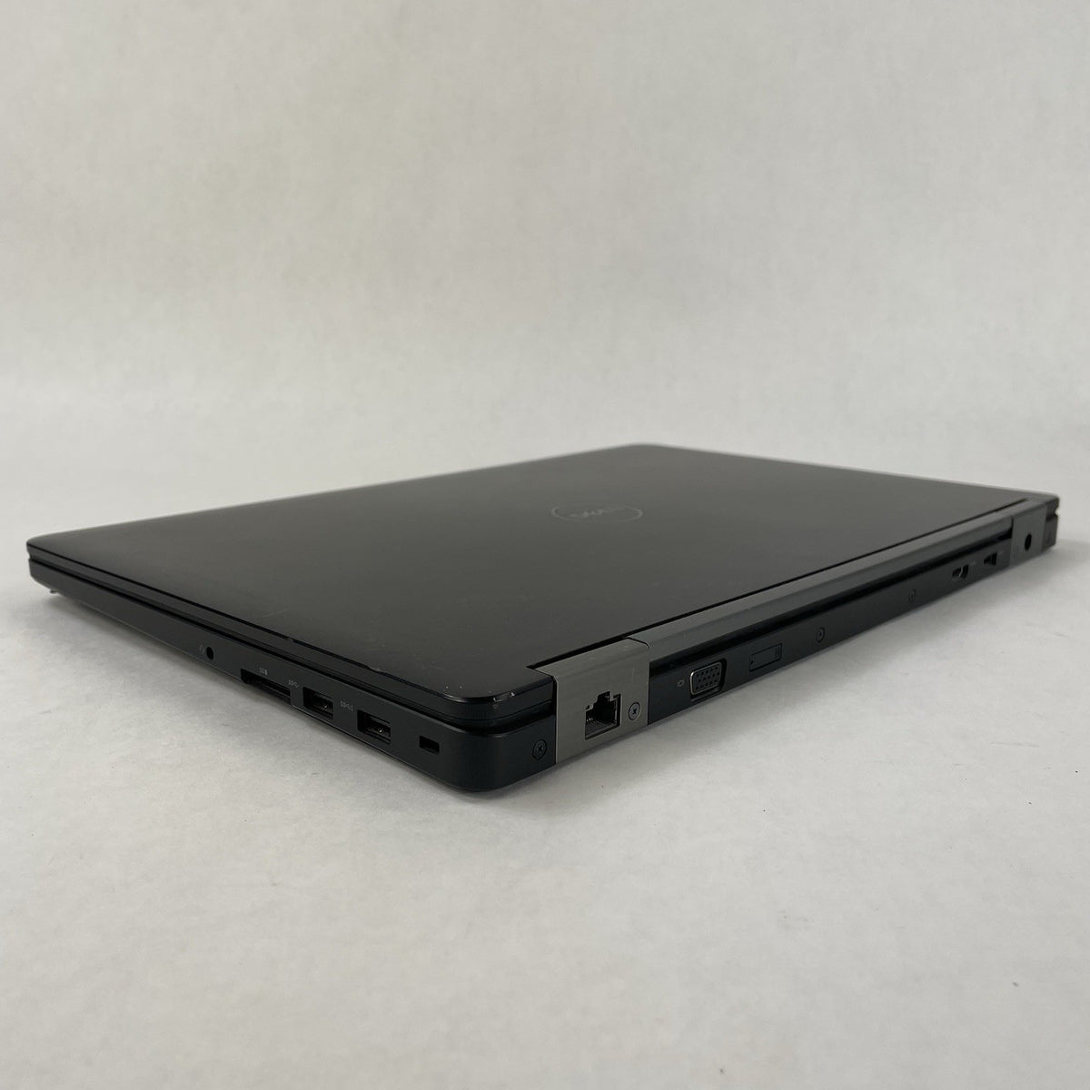Dell Latitude E5570 15.6" i5-6200U 2.30 GHz 8 GB RAM No SSD/OS/AC14