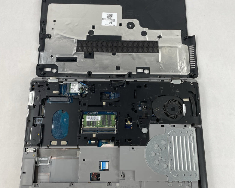 HP ProBook 650 G2 15.6" i5-6200U 2.30GHz 8GB RAM No SSD/OS/AC/Batt - Bad Corner