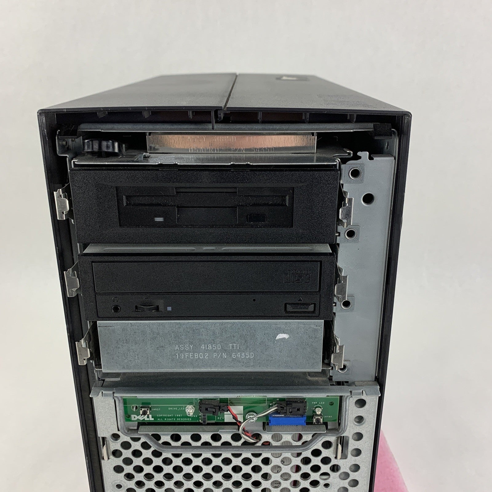 Dell Poweredge 1400 Intel Pentium iii 1.13 GHz 16 GB Ram No OS No HDD No Front