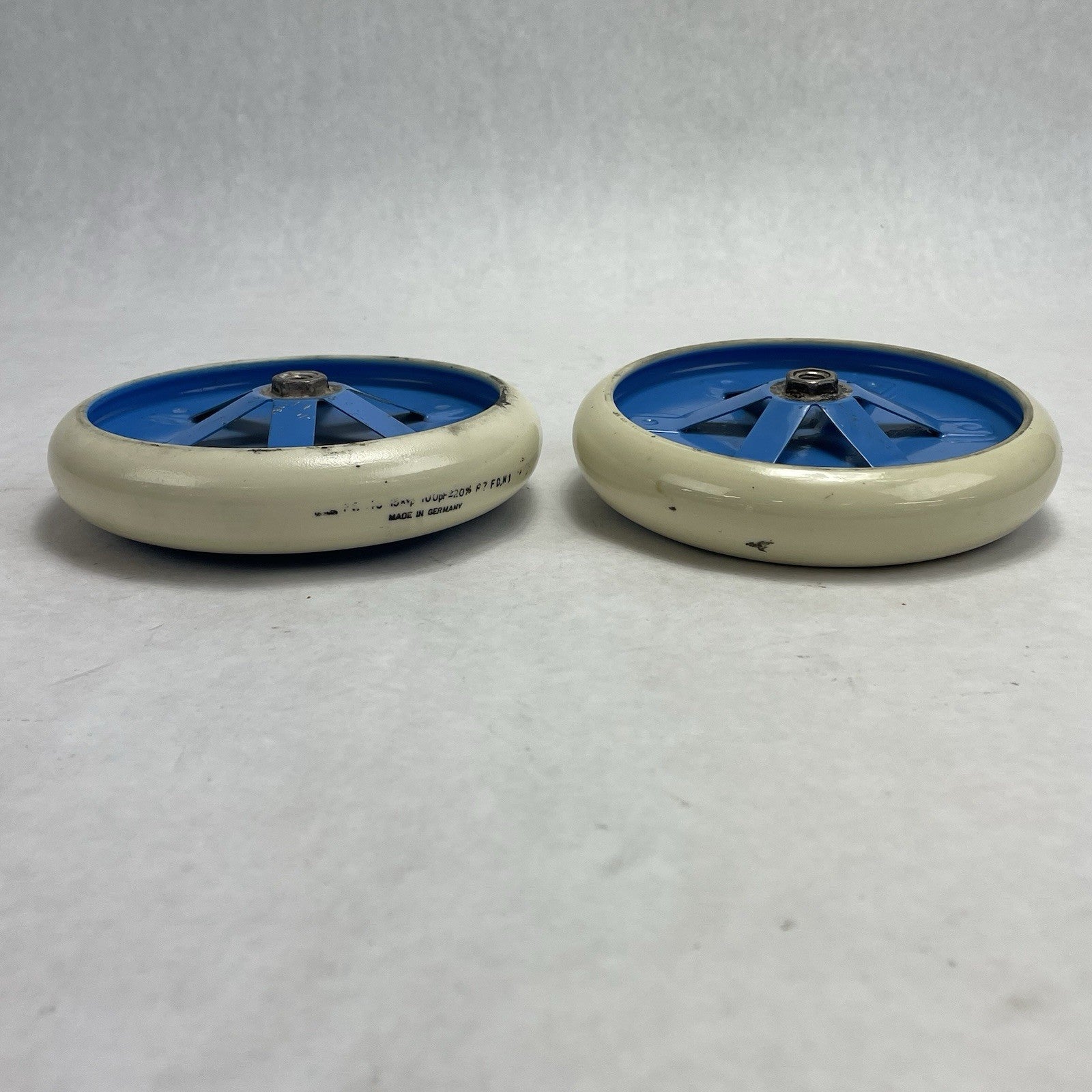 1 Piece Draloric PE 140 High Voltage Capacitors 15kVp 100pF ±20%