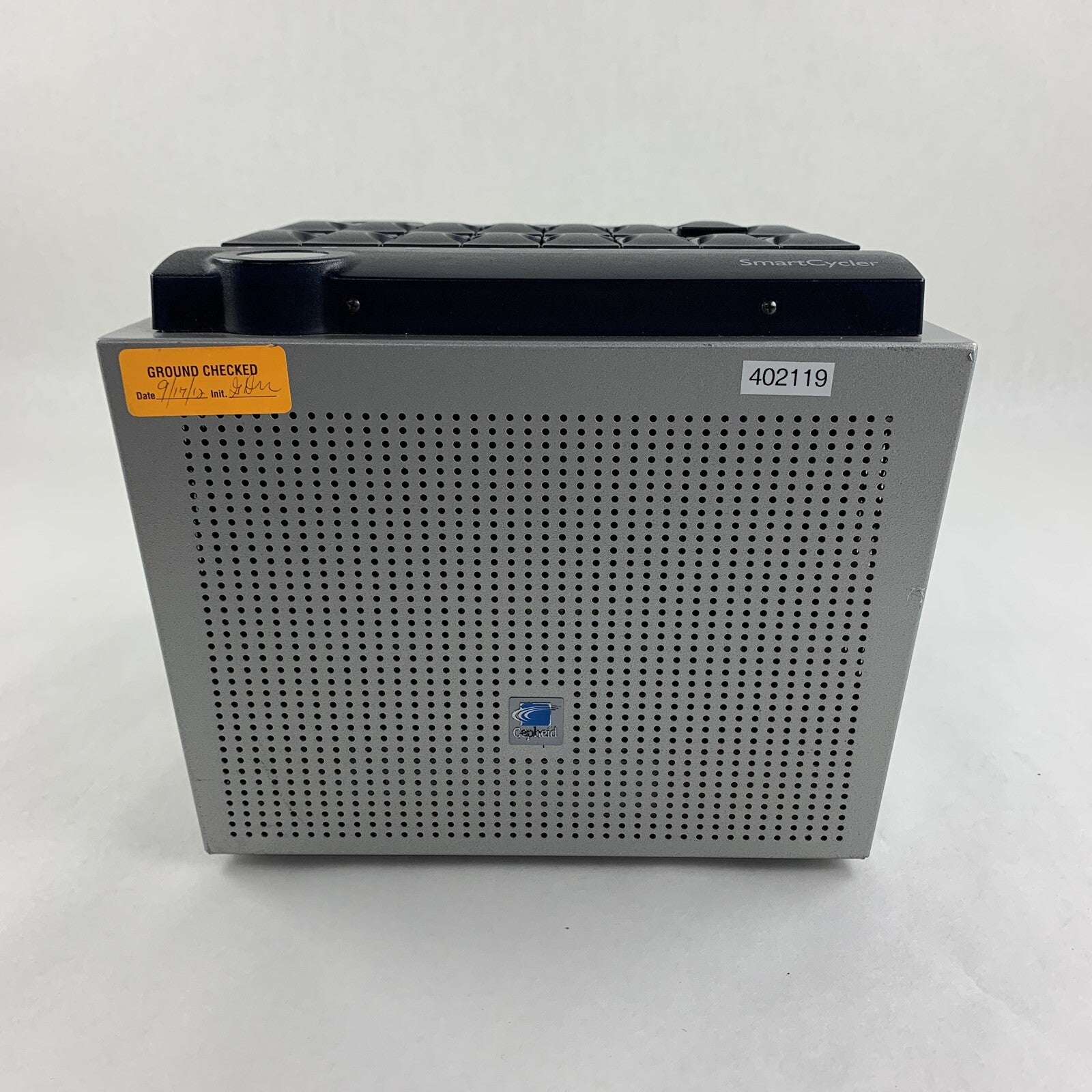 Cepheid Smartcycler 900-0330  Powers On
