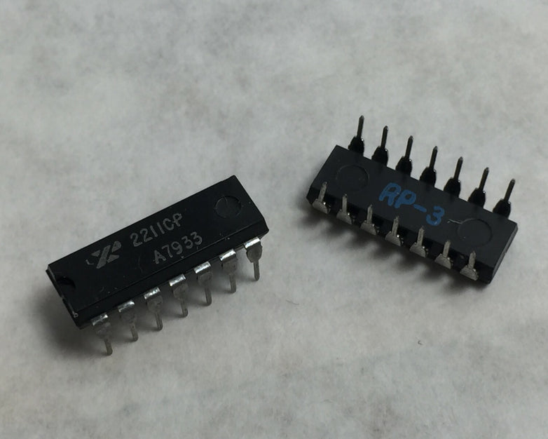 Exar 2211CP 14 Pin Dip  Lot of 8