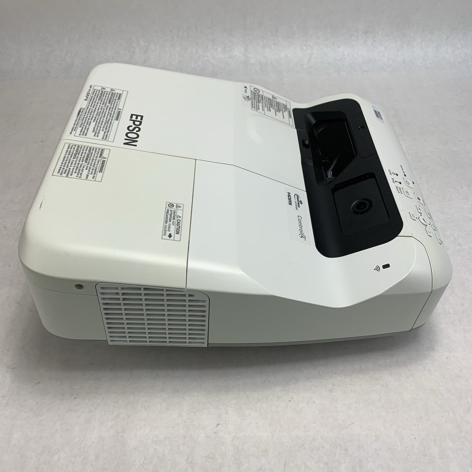 Epson PowerLite 695Wi H740A LCD Lamp Projector 3049 Lamp Hours - No Remote2