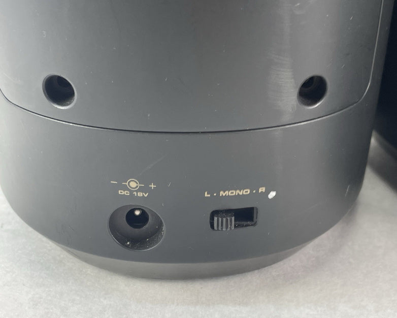Acoustic Research AW877 Missing Screws Untested