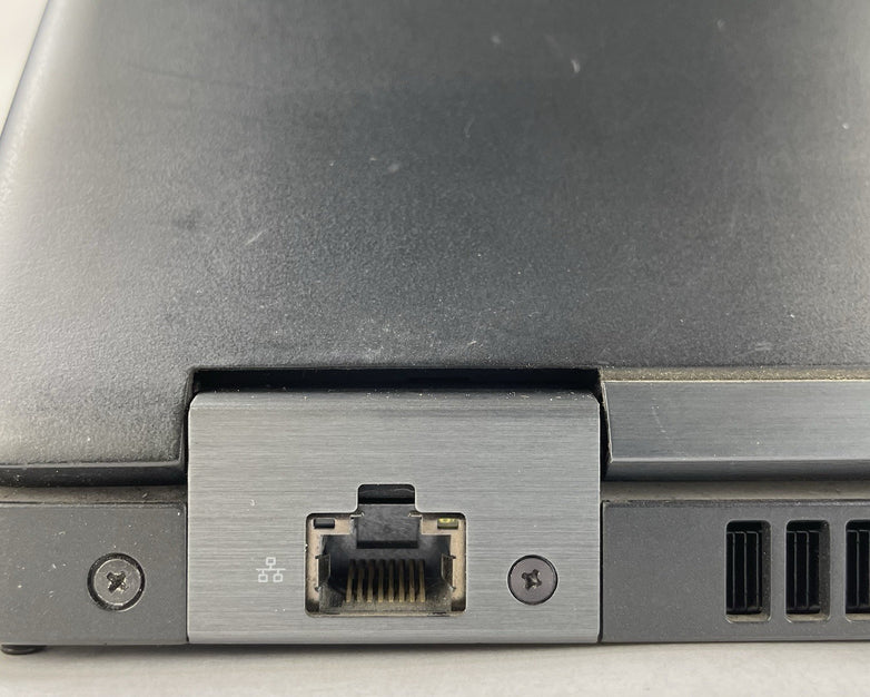Dell Latitude 5580 15.6" i5-7300U 2.6 GHz 8 GB RAM No SSD/OS/AC - Bad Back Edge