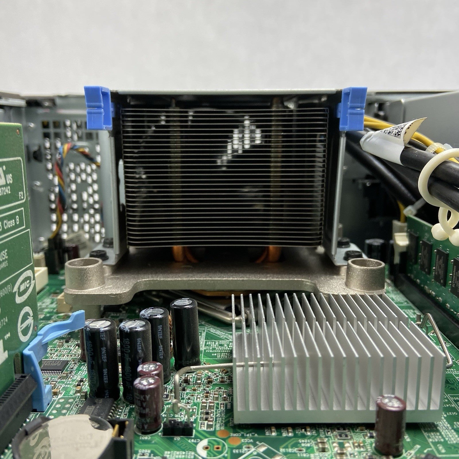 Dell Optiplex 980 DT Intel Core 2 Duo E8500 3.16GHz 4GB RAM No HDD No OS12
