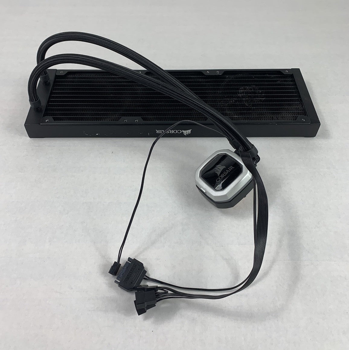 Corsair Hydro Series CW-9060031-WW Liquid Cooler Radiator - No Fans
