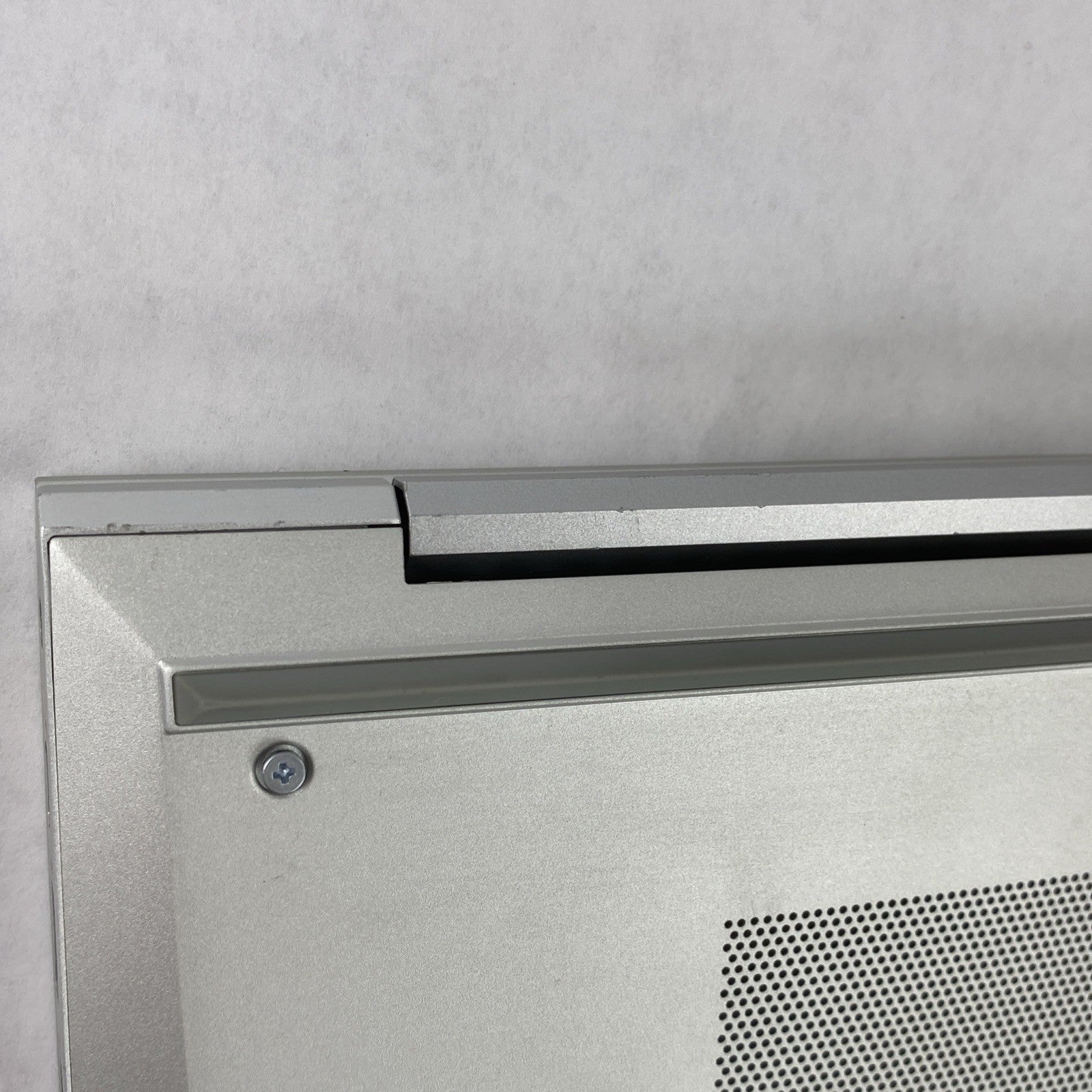 HP EliteBook 655 G9 AMD Ryzen 5 Pro 5675U 2.30 GHz 16 GB RAM 15.6" No HDD No OS