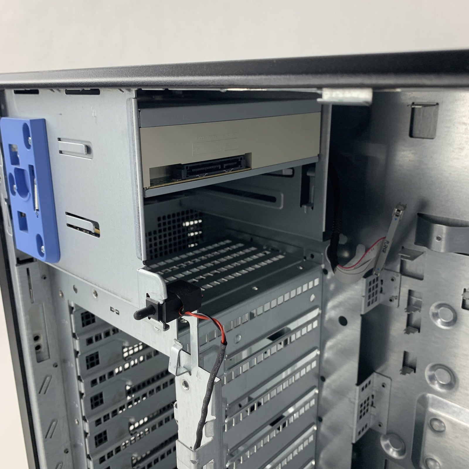 Dell PowerEdge T410 BareBones Chassis No MB No CPU No Ram No OS No HDD No PSUs