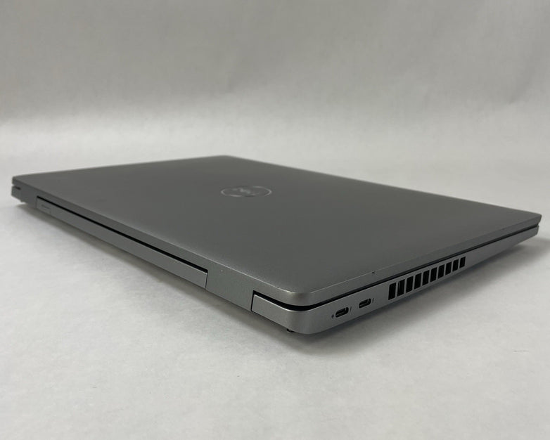 Dell Latitude 5520 15.6" i5-1135G7 2.4GHz 8GB RAM No SSD/OS/AC - Scratched Paint