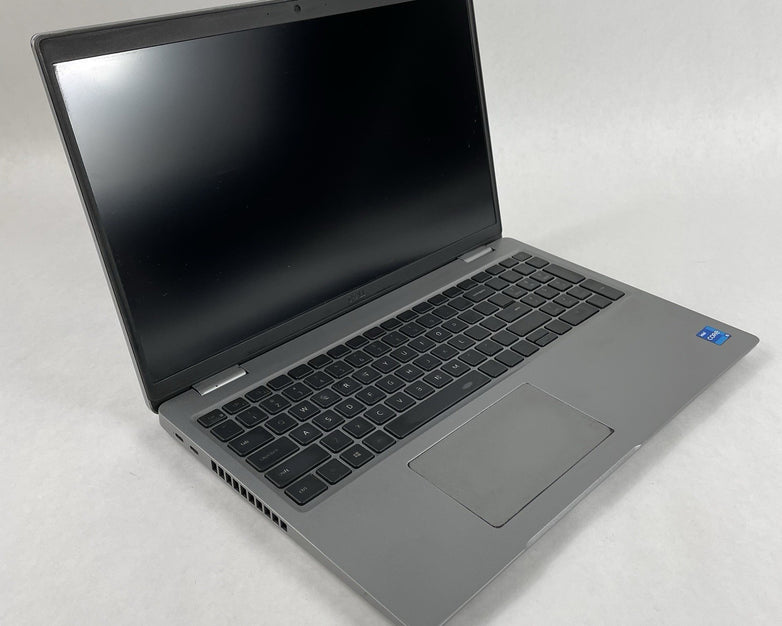 Dell Latitude 5520 15.6" i5-1135G7 1.40 GHz 8 GB RAM No SSD/OS/AC - READ
