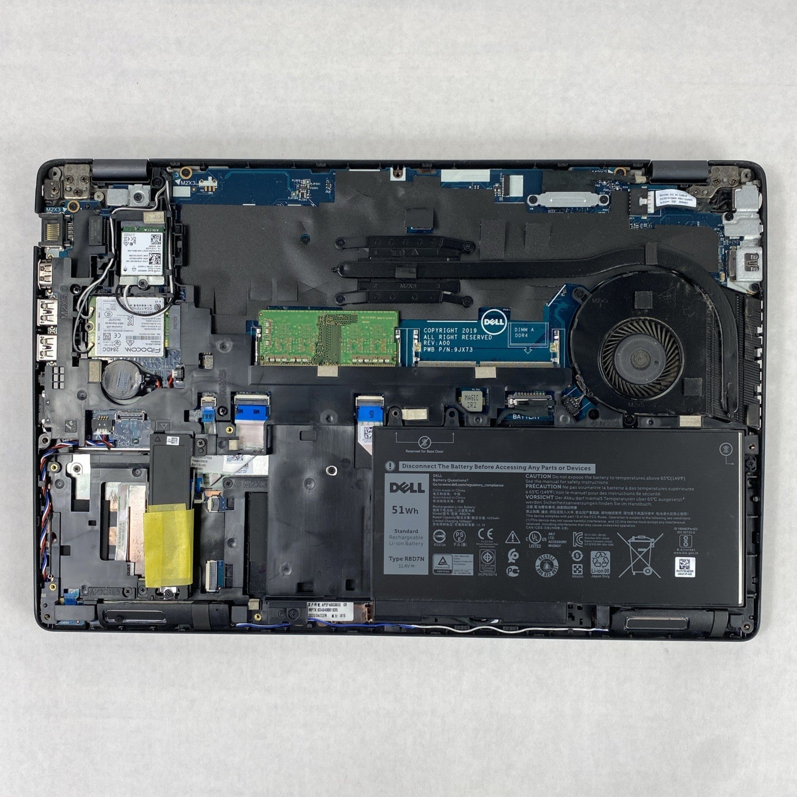 Dell Latitude 5500 Intel Core i5-8365U 1.60GHz 8GB RAM 15.6" No HDD No OS