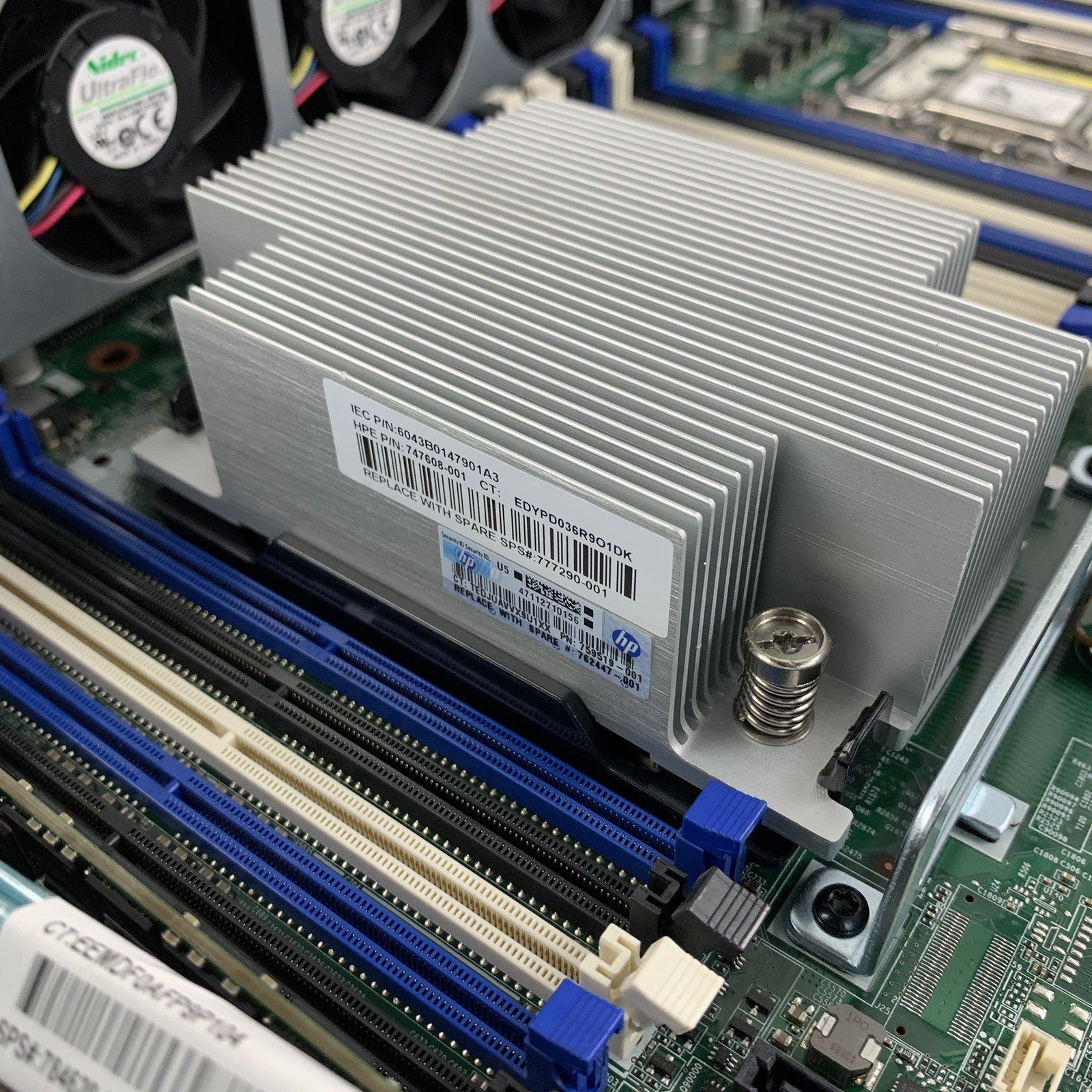 HP ProLiant DL380 Gen9 Server Xeon E5-2640V3 2.6 GHz 16 GB Ram No OS No HDD
