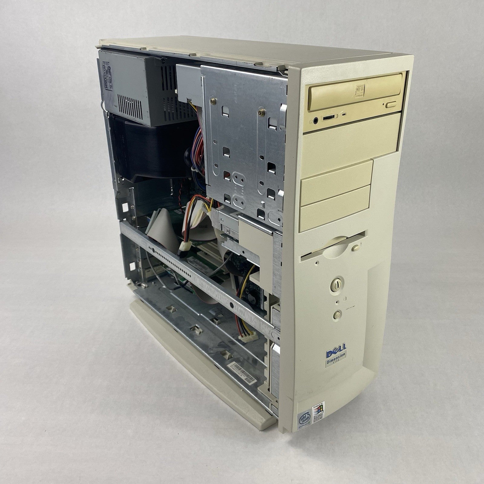 Dell Dimension 4100 MT Pentium III 733MHz 128MB RAM No HDD No OS