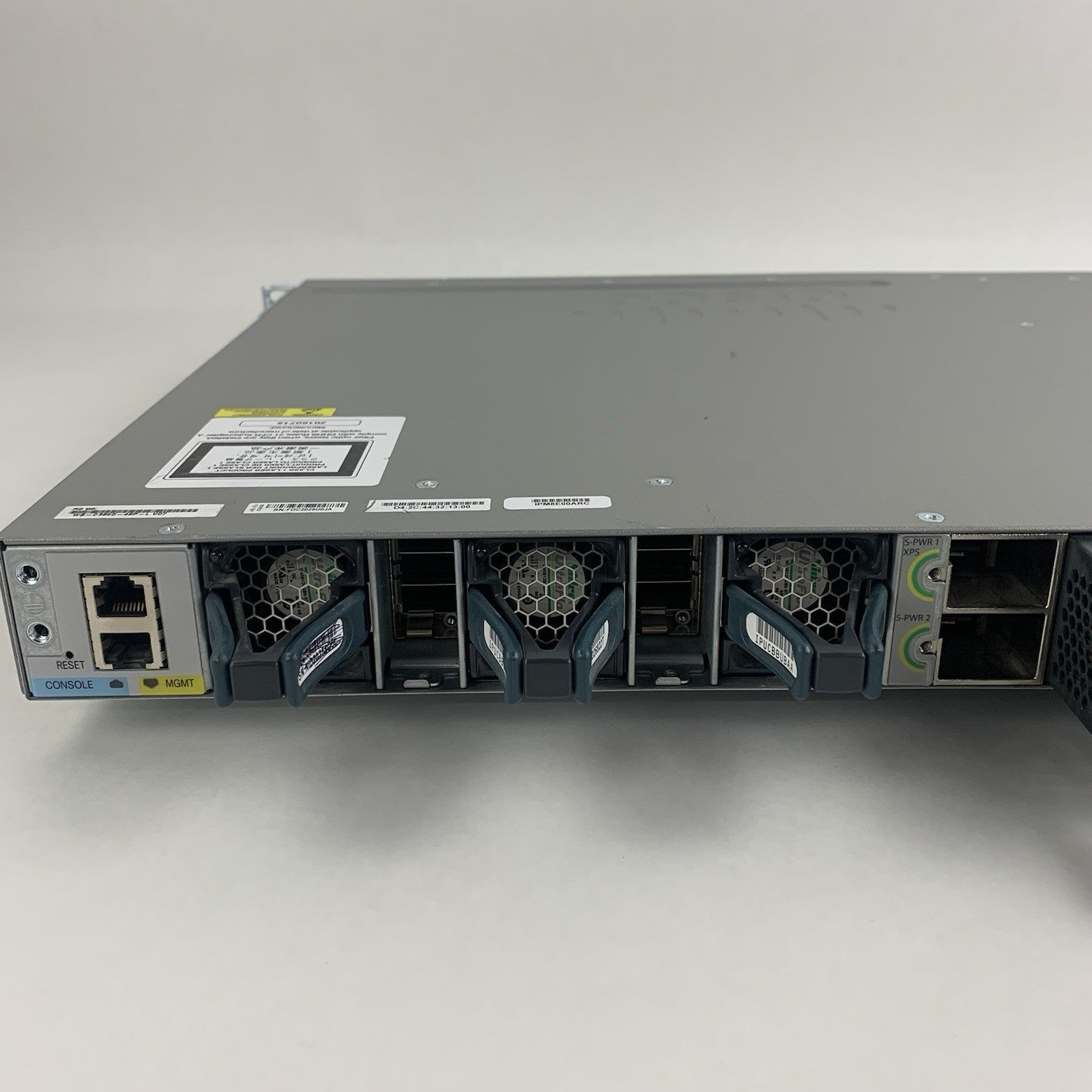 Cisco WS-C3850-48P-L V07 48-Port PoE Switch Tested w/ C3850-NM-4-10G 2x PSU7
