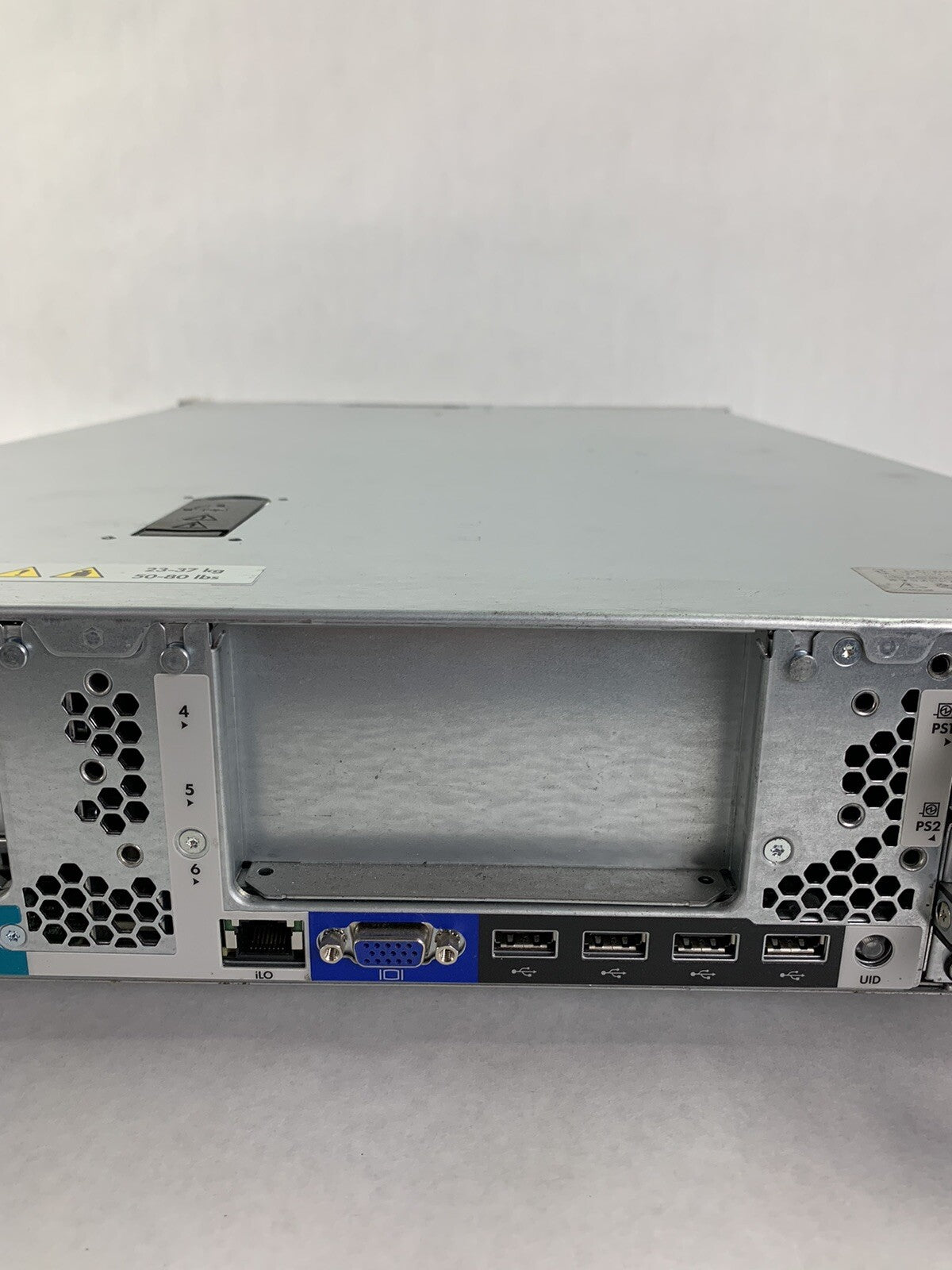 HP ProLiant DL 380p Gen8 2x Xeon E5-2620 2.0 GHz 96 GB RAM No HDD No OS