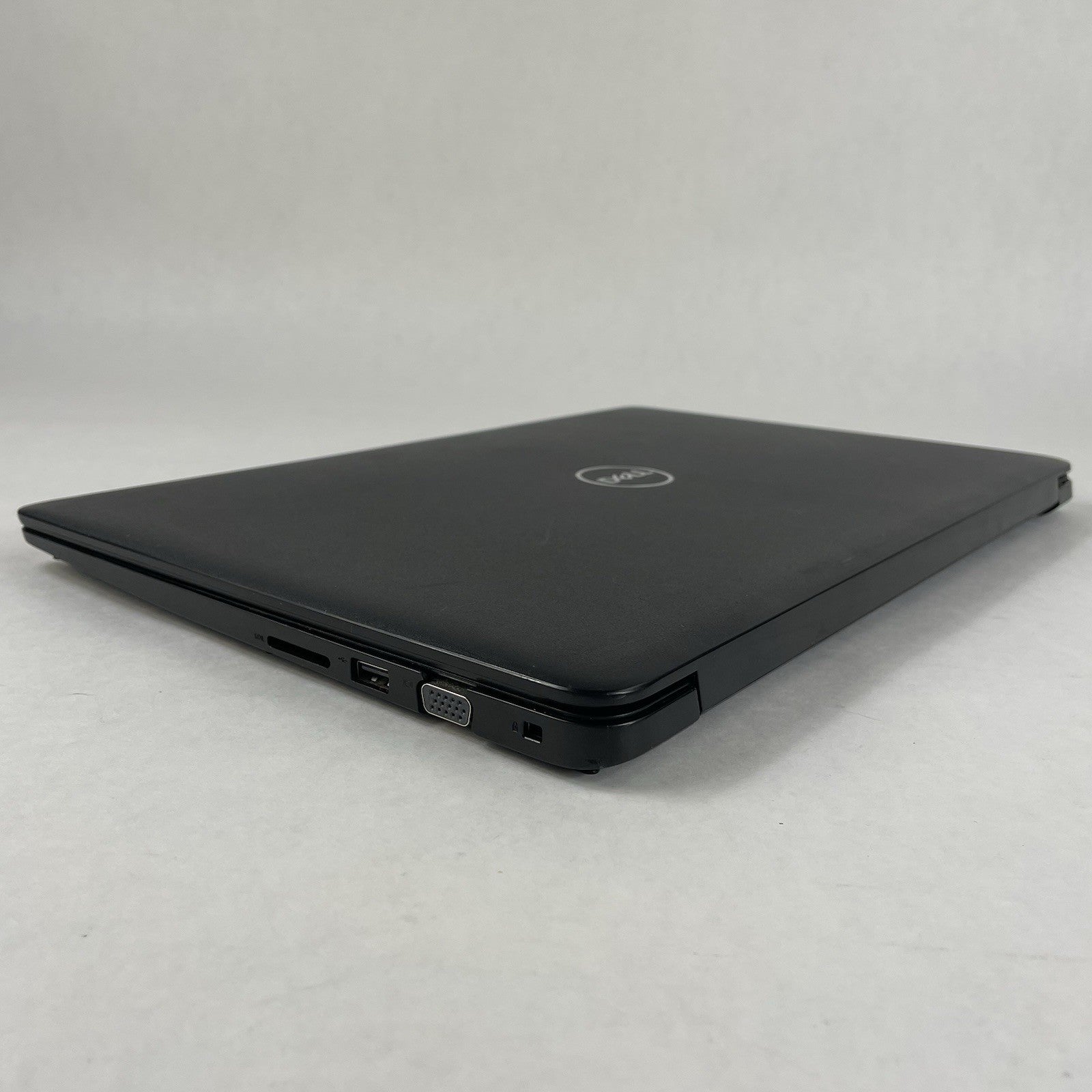 Dell Latitude 3500 15.6" i5-8265U 1.60GHz 8GB RAM No SSD/OS/AC/Batt - Bad Bottom9