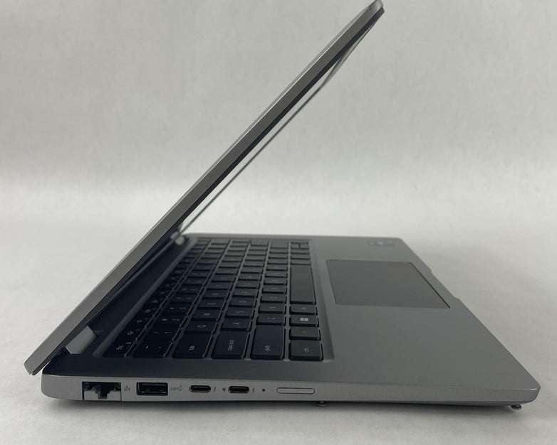 Dell Latitude 5440 14" i5-1345U 4.35 GHz 8 GB RAM No SSD/OS/AC - Bad Bottom