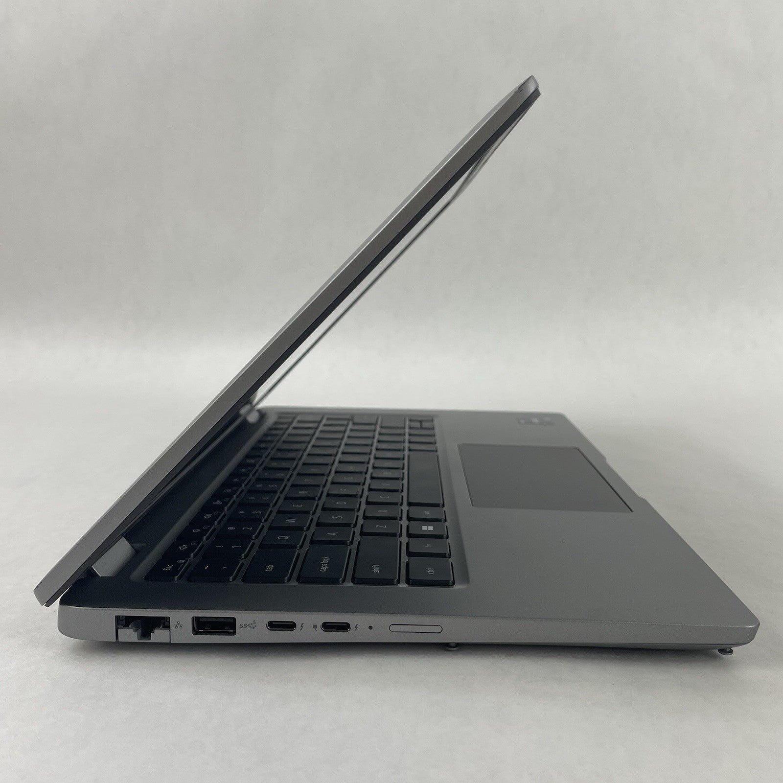 Dell Latitude 5440 14" i5-1345U 4.35 GHz 8 GB RAM No SSD/OS/AC - Bad Bottom6