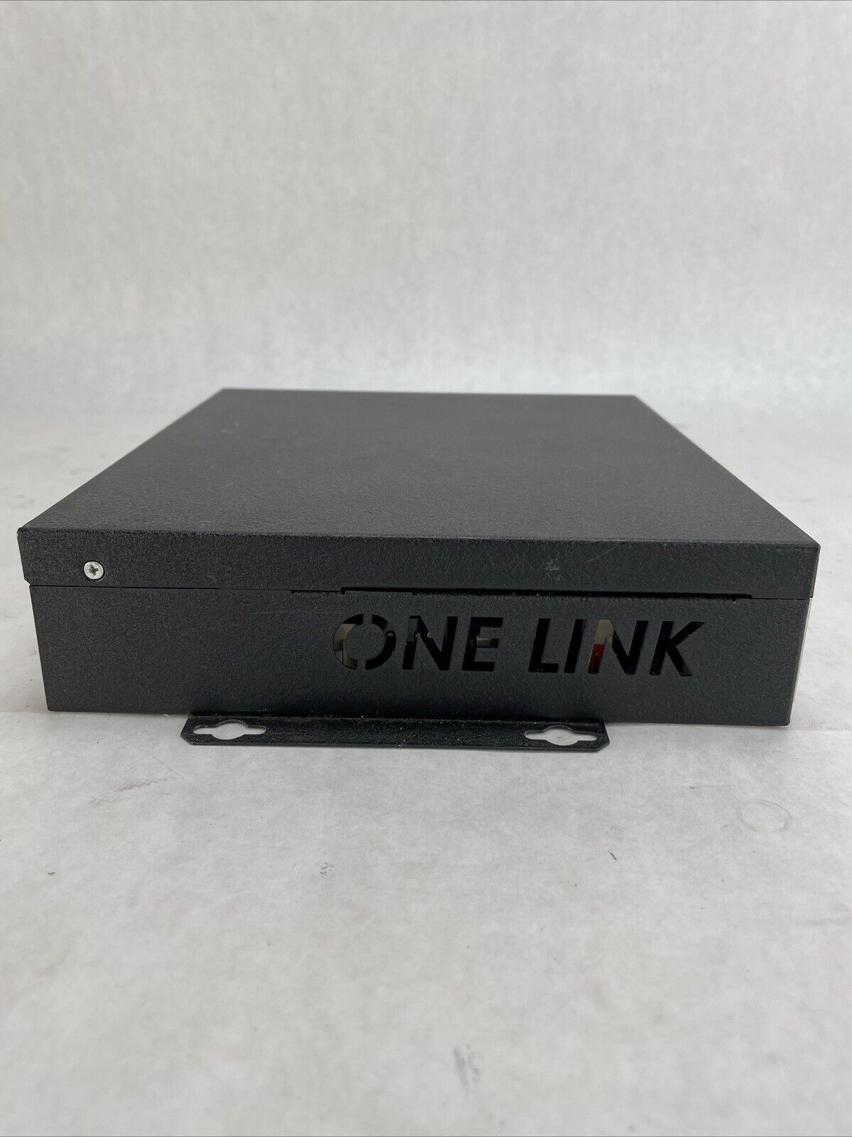 Intel DH61AG Media PC Intel Core i3-3220 3.3GHz 4GB RAM No HDD No OS
