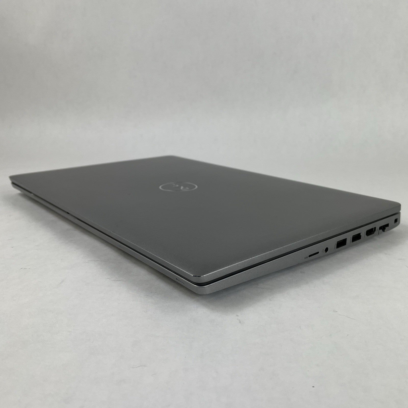 Dell Latitude 5520 15.6" i5-1135G7 2.40 GHz 8 GB RAM No SSD/OS/AC/Batt9