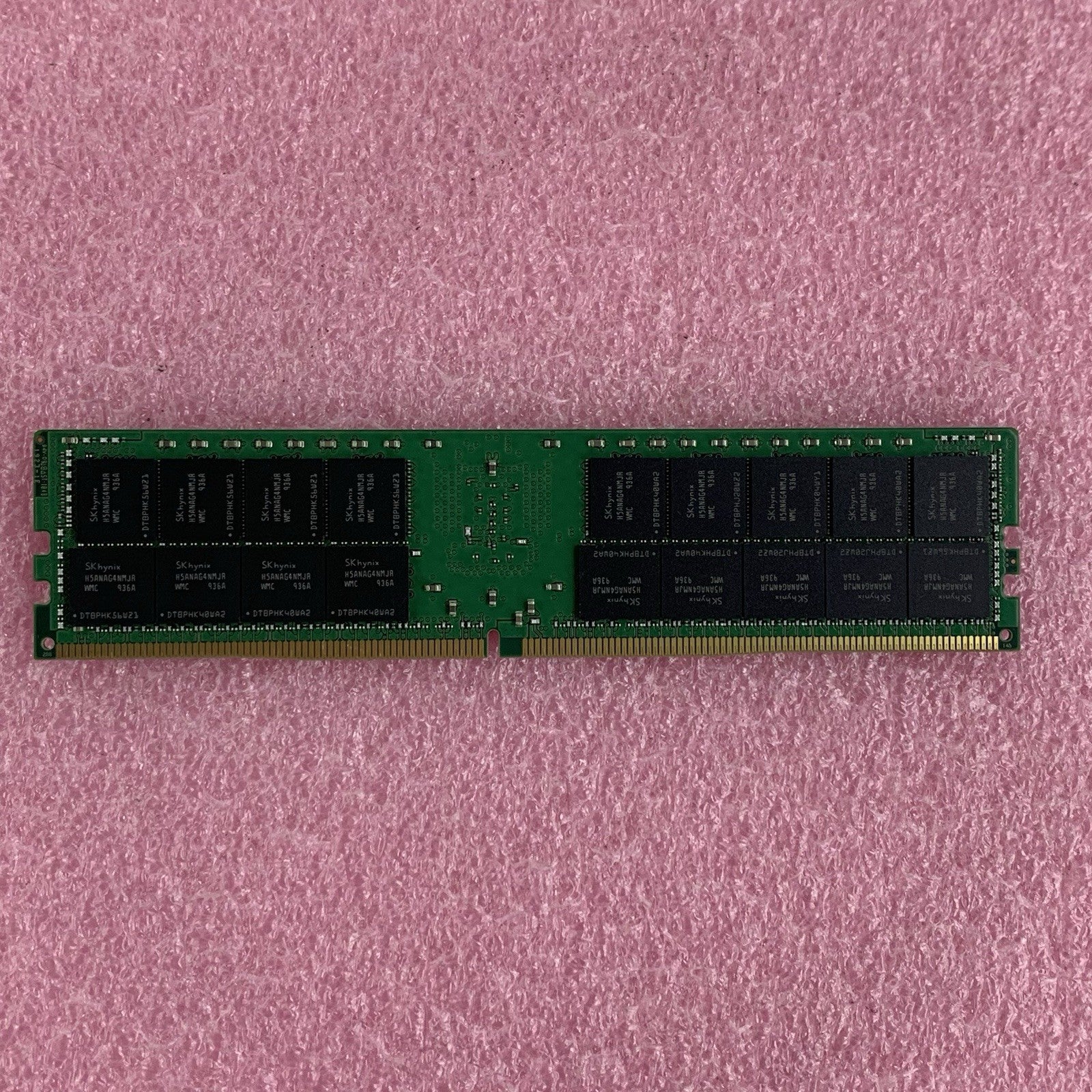 SK Hynix HMAA8GR7MJR4N-WM 64 GB PC4-23400 DDR4-2933MHz 2Rx4 Server Memory RAM5