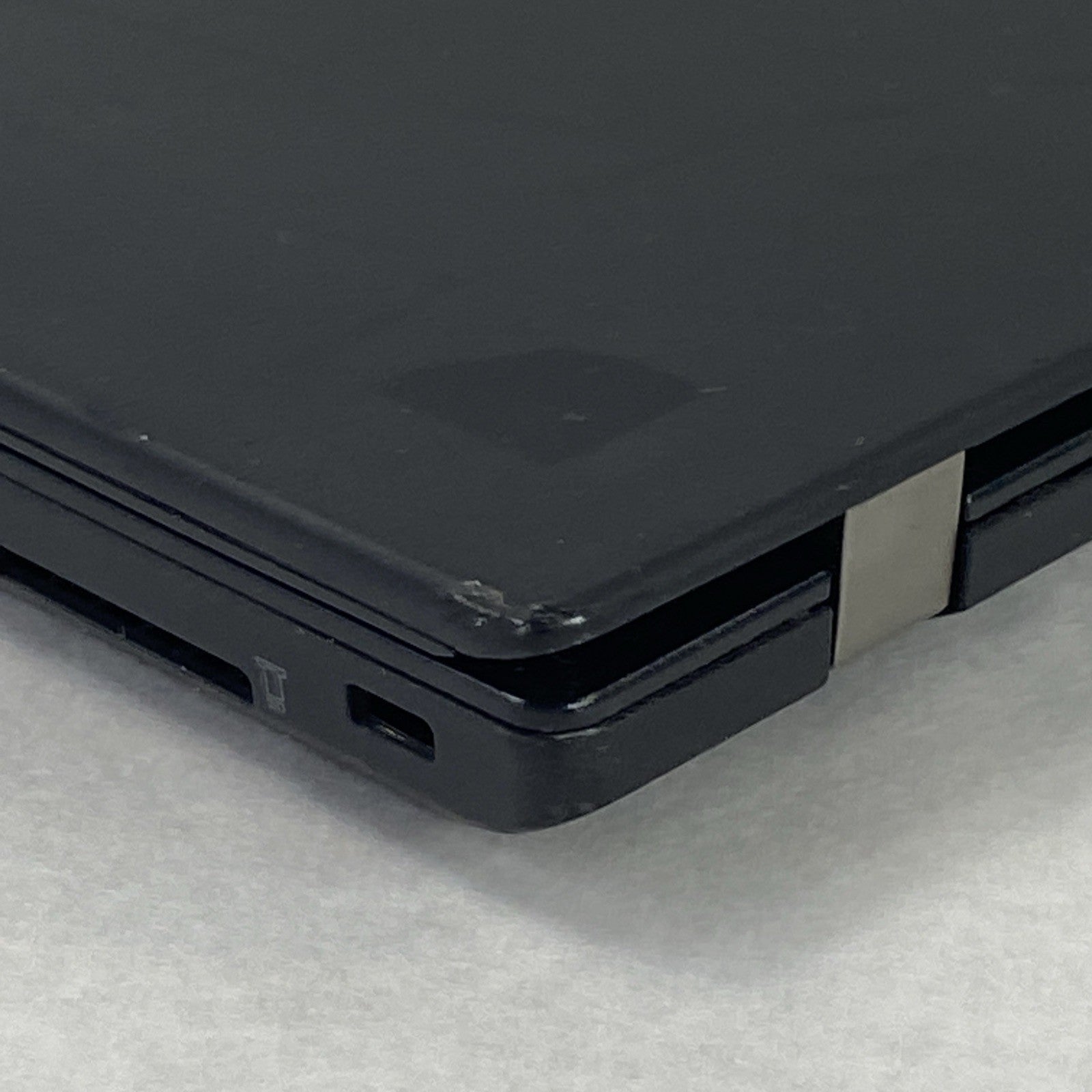 Lenovo ThinkPad T470 Core i5-6300U 2.40 GHz 8 GB RAM 14" No Battery No HDD No OS
