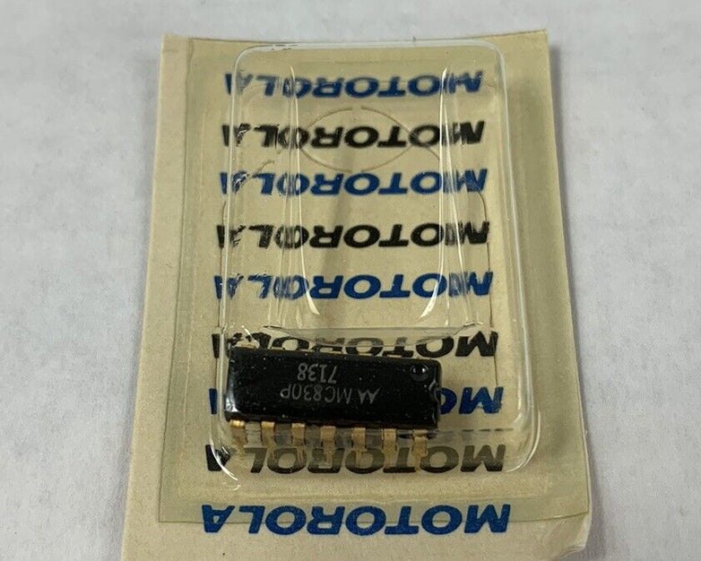 Motorola MC830P DTL Dual 4-Input NAND Gate Gold (Lot of 19)